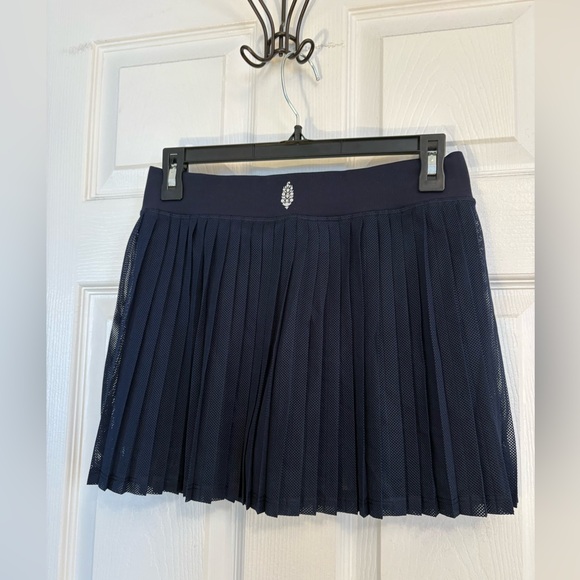 Free People Movement Navy Pleated Tennis Skort M/L NWT Athletic Skirt - Picture 4 of 6